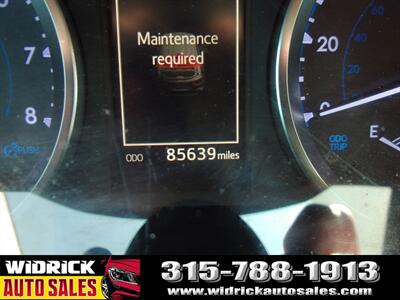 2019 Toyota Highlander LE Plus   - Photo 9 - Watertown, NY 13601