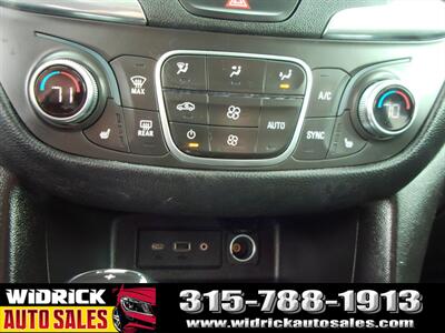 2020 Chevrolet Equinox LT - Photo 12 - Watertown, NY 13601