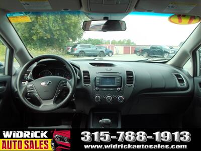 2017 Kia Forte LX - Photo 6 - Watertown, NY 13601