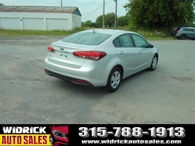2017 Kia Forte LX - Photo 13 - Watertown, NY 13601