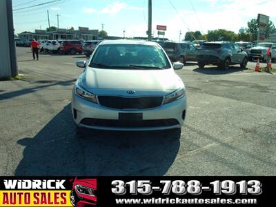 2017 Kia Forte LX - Photo 2 - Watertown, NY 13601