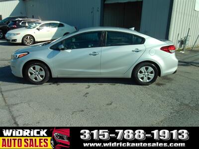 2017 Kia Forte LX - Photo 8 - Watertown, NY 13601