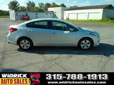 2017 Kia Forte LX - Photo 4 - Watertown, NY 13601