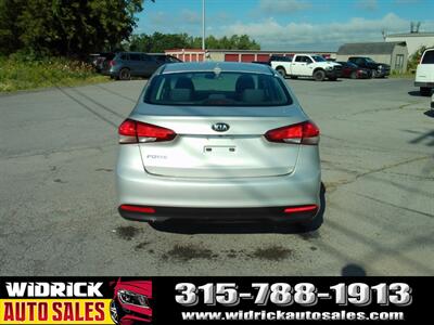 2017 Kia Forte LX - Photo 6 - Watertown, NY 13601