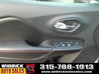 2019 Jeep Cherokee Trailhawk - Photo 13 - Watertown, NY 13601