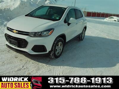 2020 Chevrolet Trax LS   - Photo 3 - Watertown, NY 13601