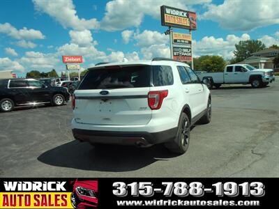 2017 Ford Explorer XLT   - Photo 5 - Watertown, NY 13601
