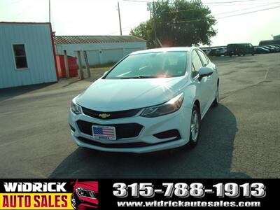 2017 Chevrolet Cruze LT   - Photo 3 - Watertown, NY 13601