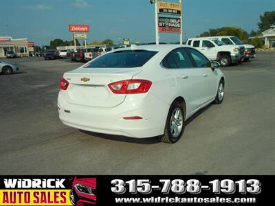 2017 Chevrolet Cruze LT   - Photo 13 - Watertown, NY 13601