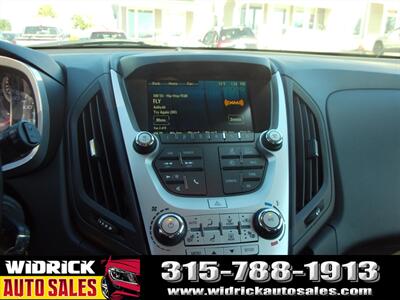 2017 Chevrolet Equinox LT   - Photo 8 - Watertown, NY 13601