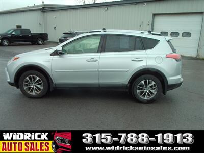 2016 Toyota RAV4 Hybrid XLE   - Photo 8 - Watertown, NY 13601