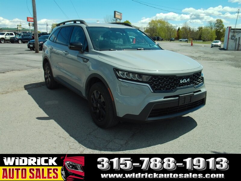 2022 Kia Sorento S   - Photo 1 - Watertown, NY 13601