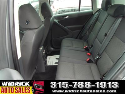 2018 Volkswagen Tiguan Limited 2.0T 4Motion - Photo 5 - Watertown, NY 13601