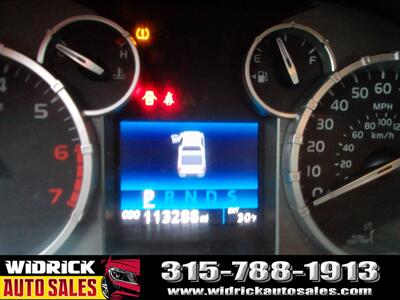 2017 Toyota Tundra SR5   - Photo 8 - Watertown, NY 13601