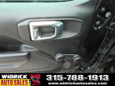 2022 Jeep Gladiator Sport   - Photo 7 - Watertown, NY 13601