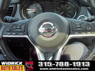 2017 Nissan Rogue Sport SL - Photo 8 - Watertown, NY 13601