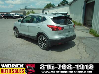 2017 Nissan Rogue Sport SL - Photo 7 - Watertown, NY 13601