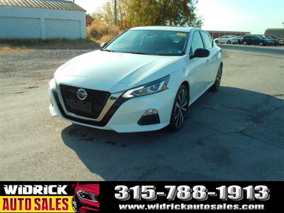 2022 Nissan Altima 2.0 SR   - Photo 3 - Watertown, NY 13601