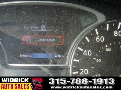 2016 Nissan Pathfinder SL   - Photo 9 - Watertown, NY 13601