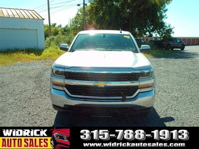 2018 Chevrolet Silverado 1500 LT   - Photo 2 - Watertown, NY 13601