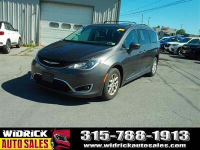 2020 Chrysler Pacifica Touring L - Photo 3 - Watertown, NY 13601