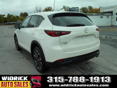 2022 Mazda CX-5 2.5 S Premium Plus Package   - Photo 17 - Watertown, NY 13601