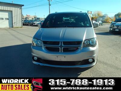 2019 Dodge Grand Caravan GT   - Photo 2 - Watertown, NY 13601