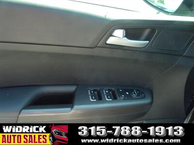 2020 Kia Sportage LX   - Photo 11 - Watertown, NY 13601
