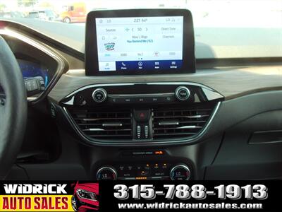 2020 Ford Escape Titanium   - Photo 8 - Watertown, NY 13601