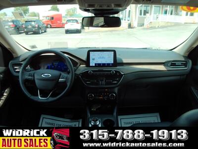 2020 Ford Escape Titanium   - Photo 6 - Watertown, NY 13601