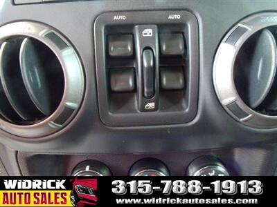 2018 Jeep Wrangler JK Unlimited Sport S - Photo 10 - Watertown, NY 13601