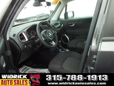 2021 Jeep Renegade Latitude   - Photo 4 - Watertown, NY 13601