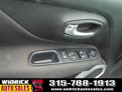 2021 Jeep Renegade Latitude   - Photo 10 - Watertown, NY 13601