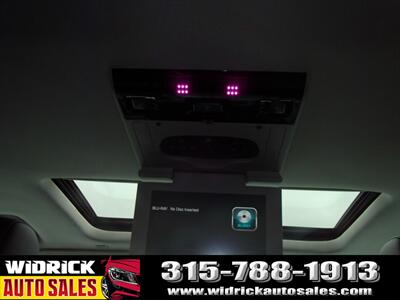 2018 Chevrolet Tahoe Premier   - Photo 10 - Watertown, NY 13601
