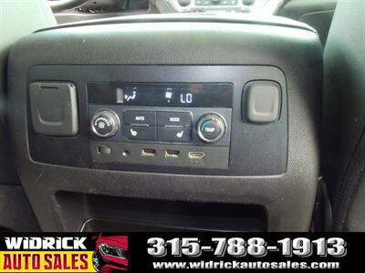 2017 GMC Yukon SLT   - Photo 15 - Watertown, NY 13601