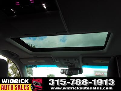 2017 GMC Yukon SLT   - Photo 9 - Watertown, NY 13601
