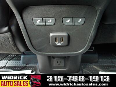 2021 Chevrolet Equinox Premier   - Photo 12 - Watertown, NY 13601
