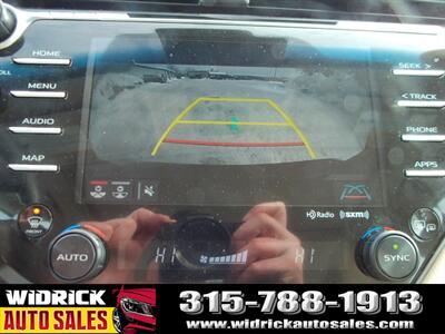 2019 Toyota Camry Hybrid LE - Photo 12 - Watertown, NY 13601