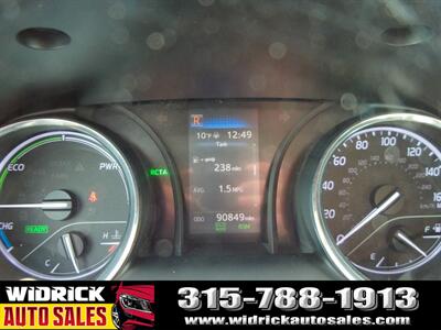 2019 Toyota Camry Hybrid LE - Photo 18 - Watertown, NY 13601