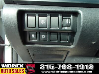 2022 Subaru Forester   - Photo 8 - Watertown, NY 13601