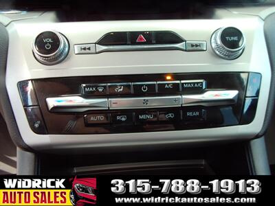2022 Ford Explorer XLT   - Photo 12 - Watertown, NY 13601