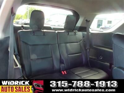 2022 Ford Explorer XLT   - Photo 6 - Watertown, NY 13601