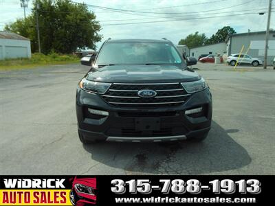 2022 Ford Explorer XLT   - Photo 2 - Watertown, NY 13601
