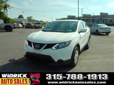 2019 Nissan Rogue Sport S   - Photo 3 - Watertown, NY 13601
