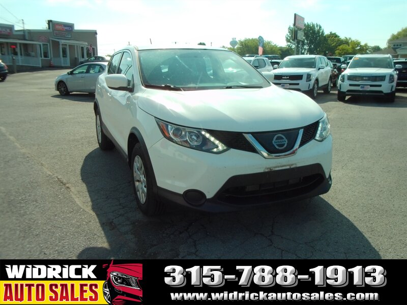 2019 Nissan Rogue Sport S - Photo 1 - Watertown, NY 13601