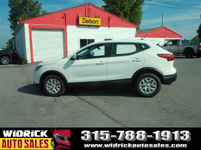 2019 Nissan Rogue Sport S   - Photo 8 - Watertown, NY 13601
