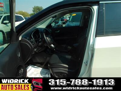 2021 Jeep Compass Limited   - Photo 4 - Watertown, NY 13601