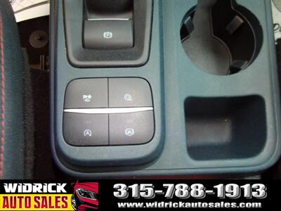 2022 Ford Maverick XLT   - Photo 11 - Watertown, NY 13601