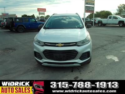 2017 Chevrolet Trax LT   - Photo 2 - Watertown, NY 13601