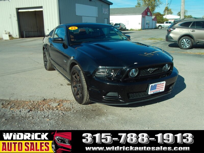 2013 Ford Mustang GT Premium  
